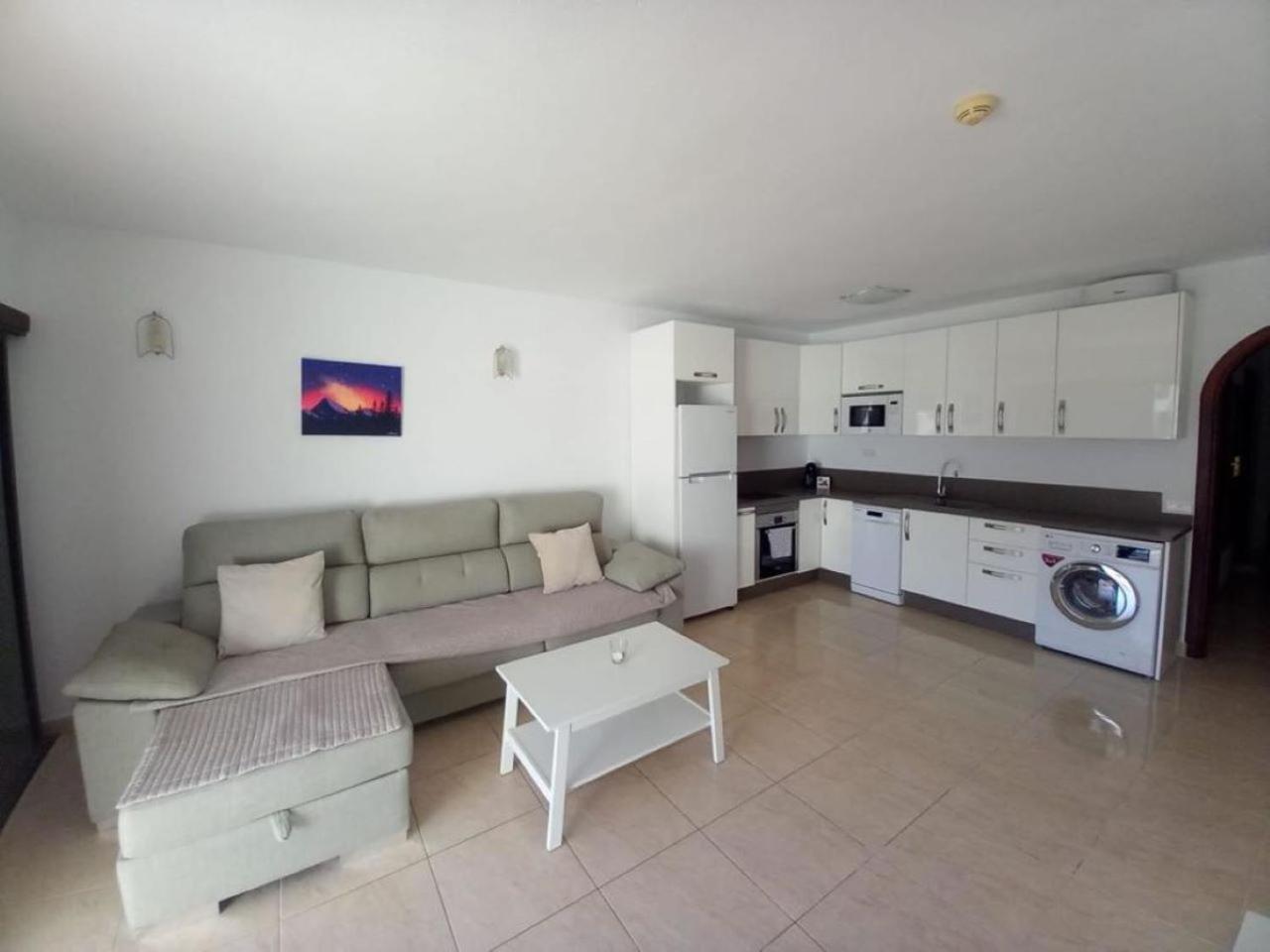Victoria Court 2 - Lovely Apartment 65 Los Cristianos  Luaran gambar